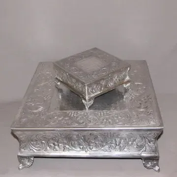 13” Silver Cake Riser Rental | Austin\'s Elite Events