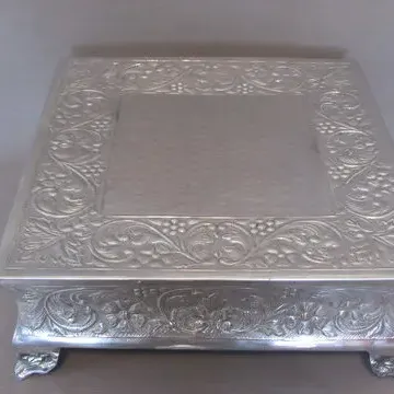 22” Silver Cake Riser Rental | Austin\'s Elite Events
